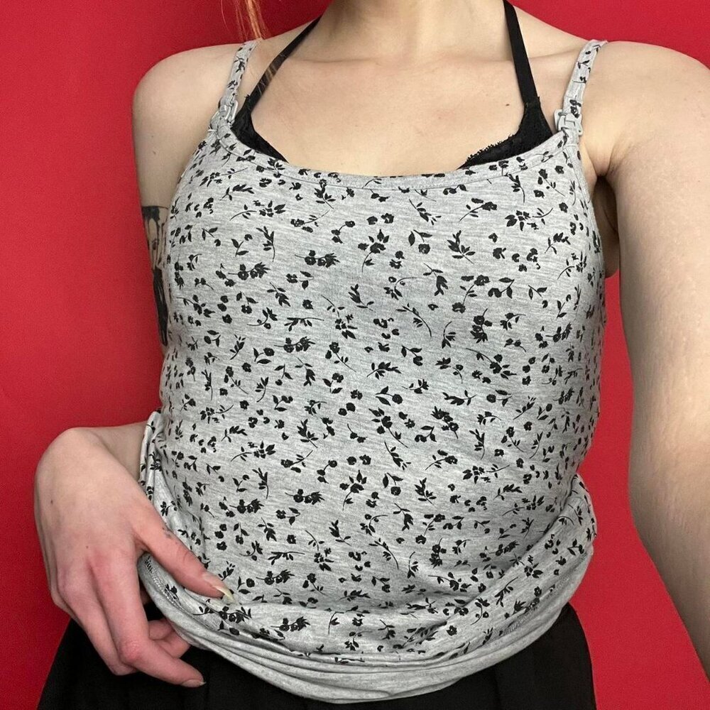 Thyme / Y2K grey ans black floral tank🩶🖤​​​​​​​​